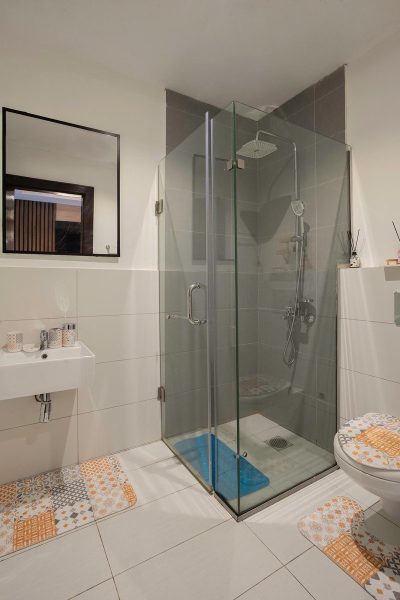 3rd_naya's tweet photo. Shortlets 😍
Beautiful 1Bedroom Loft with PS5 &amp; Pool 
📍Lekki Phase 1 
Rate : 220k 
Caution Fee : 100k 
Kindly Share 🥹 and send in your Booking

Happy New Week https://t.co/LyrgqsL5fc
