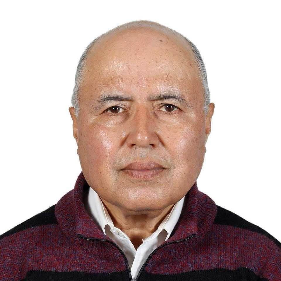RONBupdates's tweet photo. Newly sworn-in Finance Minister Rameshwor Khanal has requested:
•To use his own car and not government vehicles
•Not to take an official residence
•Not to take a PSO (Personal Security Officer)
•Not to have “Honourable” prefixed before his name https://t.co/JJv5YiJvJN