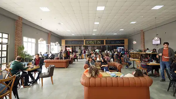 drgoktanay's tweet image. Ekonomide durum tespiti: &quot;#Üniversiteye hazırlık kursları ücretlerinin geçen yıl ücreti 60 bin civarındaydı, yeni dönem için 100 bin lira ile 200 bin lira arasında&quot;
Üniversite yemekhanelerinde öğrenci yemek ücreti 30 TL’den 52 TL’ye çıktı, kantinlerde çay  15 TL...
@cumhuriyetgzt