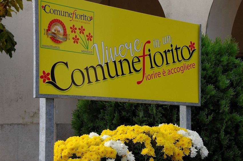 Tutto pronto a Soverzene per il Meeting Nazionale Comuni Fioriti 2025 - IlFloricultore ilfloricultore.it/notizie-on-lin… via <a href="/IlFloricultore/">Il Floricultore</a> <a href="/comunifioriti/">Comuni Fioriti</a>