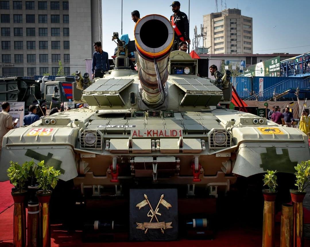 JaidevJamwal's tweet image. It seems like 56th and 57th Regiments of Pakistani Armoured Corps are equipped with Al Khalid-I tanks.

#orbat #osint