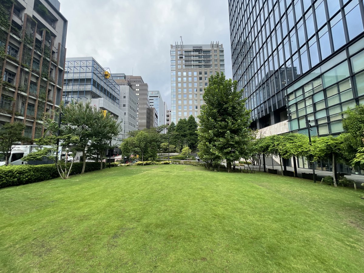 淡路公園を訪れました。 

千代田区立の公園になります。とにかくトレイがきれいでした。設備（特にトイレ）が綺麗だとありがたいですね。ベビーシート、ベビーベッド､車椅子対応、オストメイト対応です。

#Midori #自然 #公園 #アウトドア #自然情報ポータルサイト