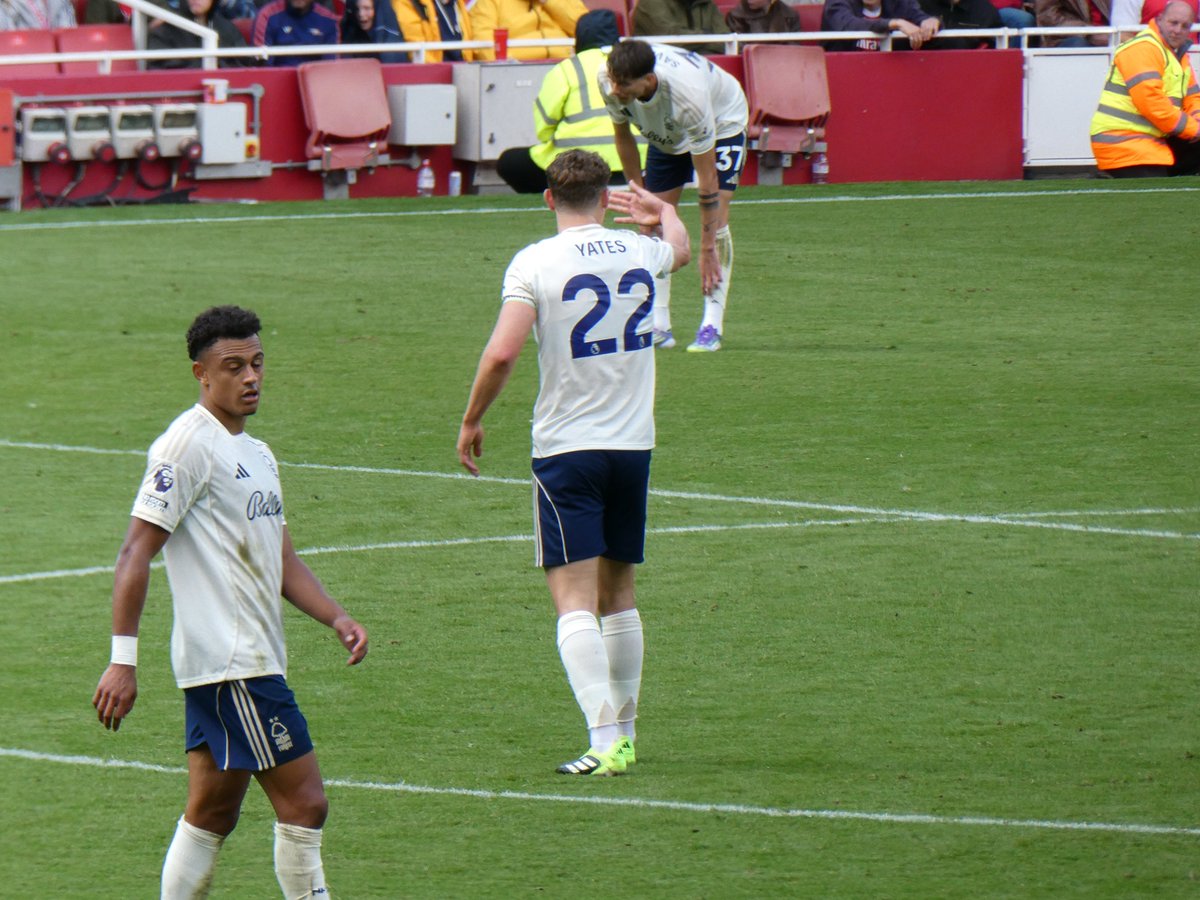 Ian Hall tweet media