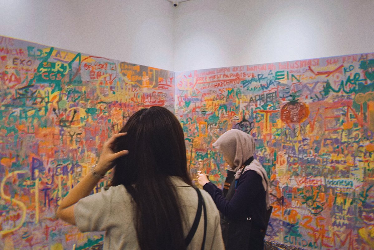 cek header 😋 <a href="/UpgirlsAly/">Aly🪸</a> 
display/instalasi seni-nya ada di 
📍Galeri Nasional Indonesia depan St. Gambir
🏘Gedung Pameran Tetap (rute terakhir : ruang kolaborasi) 
kemarin sebelum ke lotte, aku mampir dulu ksni 😁