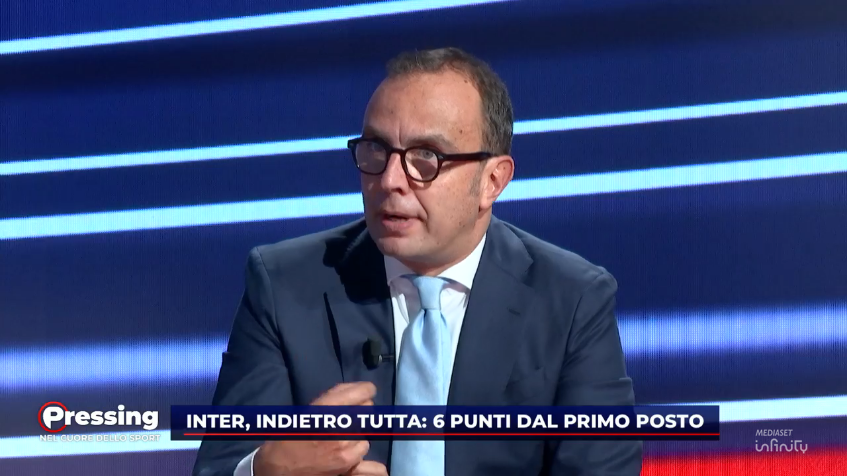 marifcinter's tweet photo. Trevisani: "Va benissimo parlare di tutti i problemi dell'Inter ma la verità è che se non c'è un portiere disegnato l'Inter vince la partita 3-2. Ma vi rendete conto che un tiro a mezza altezza è finito in porta? L'Inter avrà anche il problema di non riuscire a sporcarsi le mani ma magari ti aspetti che il tuo portiere un tiro da 40 metri a mezza altezza lo pari. L'ho fatta già con Handanovic questa battaglia e la faccio ora: mettete Martinez in porta"
