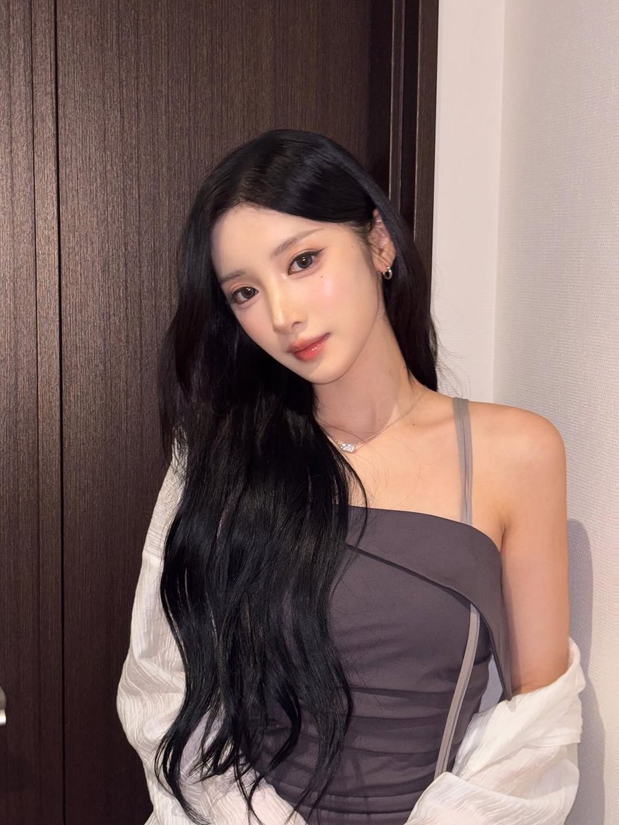 [#YUKI] 250912 Instagram Update (2/2)

I'm homeee. 🇯🇵

🎵: Issei Uno Fifth • Little Mona Lisa
🔗: instagram.com/p/DOd8AZqEk2s/

#PURPLE_KISS #퍼플키스 #유키
