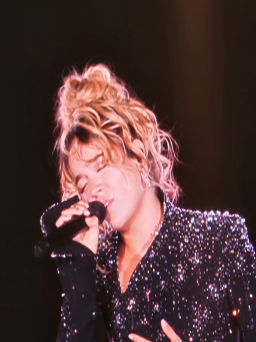 Asistí al concierto “Grace for the World”, celebrado en la Plaza de San Pedro en la Ciudad del Vaticano y donde, a través de los drones en vuelo, estuvo presente el siempre recordado Papa Francisco.