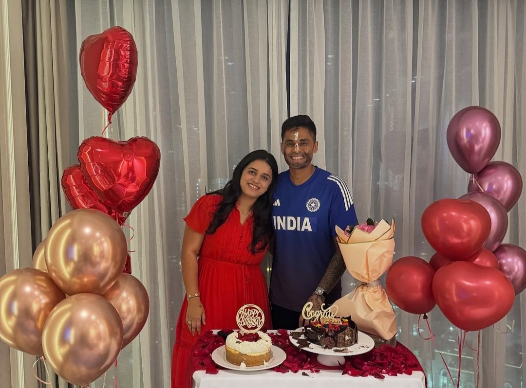 ishqsufiyana00's tweet image. Indian Skipper Suryakumar Yadav is celebrating his birthday 🎂🎉.
#SuryakumarYadav #Birthday #DevishaShetty