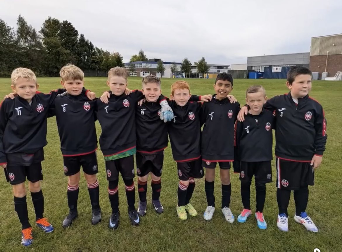 Lostock Hall Juniors FC ⚽️⚪️⚫️🔴🇬🇧 tweet media