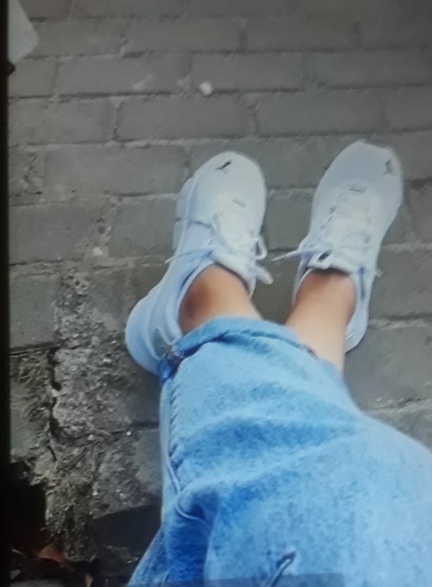 Kısacık ama sıcacık bir Gunaydinñnn.. 》♡☕biraktim😊🍀☕..,,.....Keyifli bir hafta olsun hepimizee😉💋