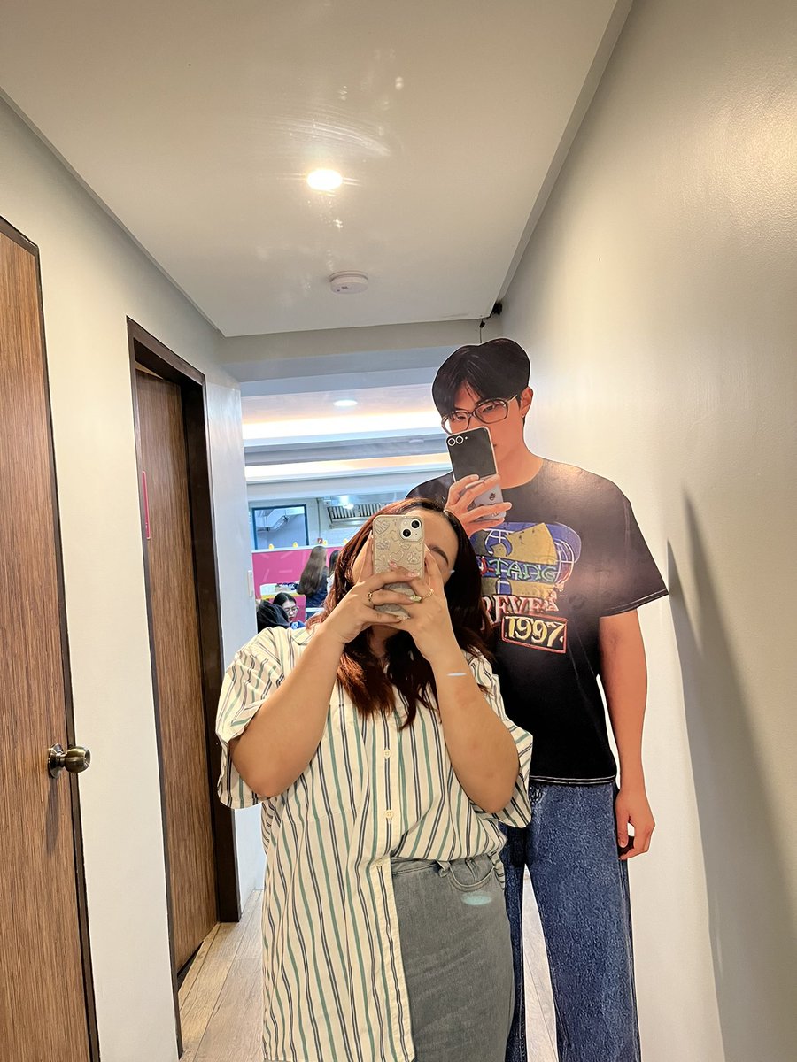 tkcarteu's tweet photo. heart is soooo happy !!  ily namjoonie 🩵

#Azure_RM #RMDAY2025 #BluePolarMakati https://t.co/Sz4XfeQg5d