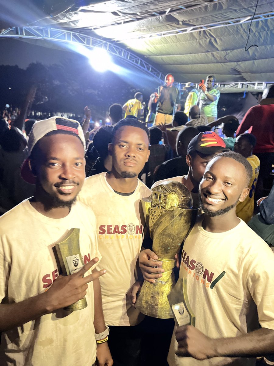 Da.vi๐ tweet media