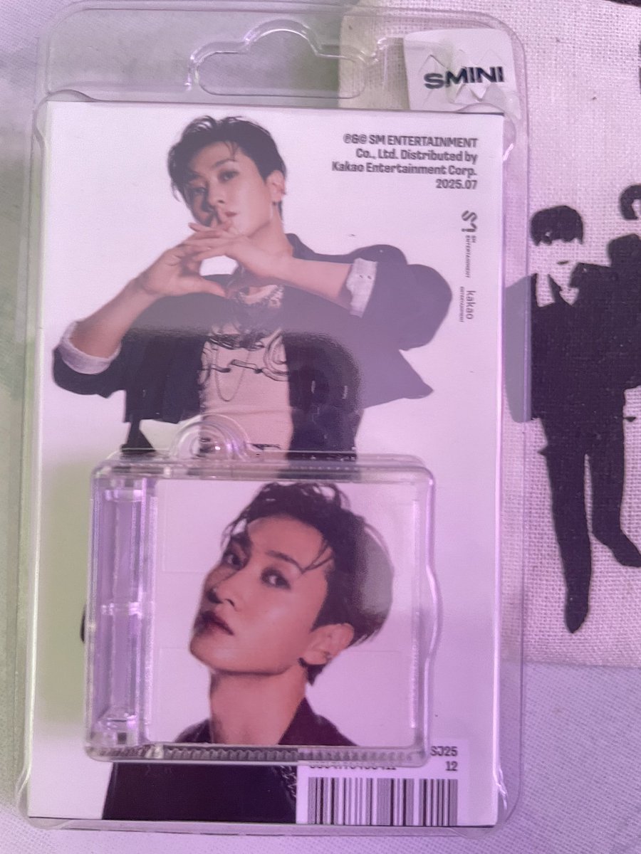 Kak <a href="/grlcynn/">Cynn</a> makasihhh, ini freebies nya super cute, sukak sm smua isinya, cahol &amp; pin nya favorit💙💙

Terima kasih sekali sm kak <a href="/Rien01071/">Rien01071</a> yg udh mau cod’an mas ku + dpt freebies nya pula. Aah makasih ya kak, sehat selalu🤗