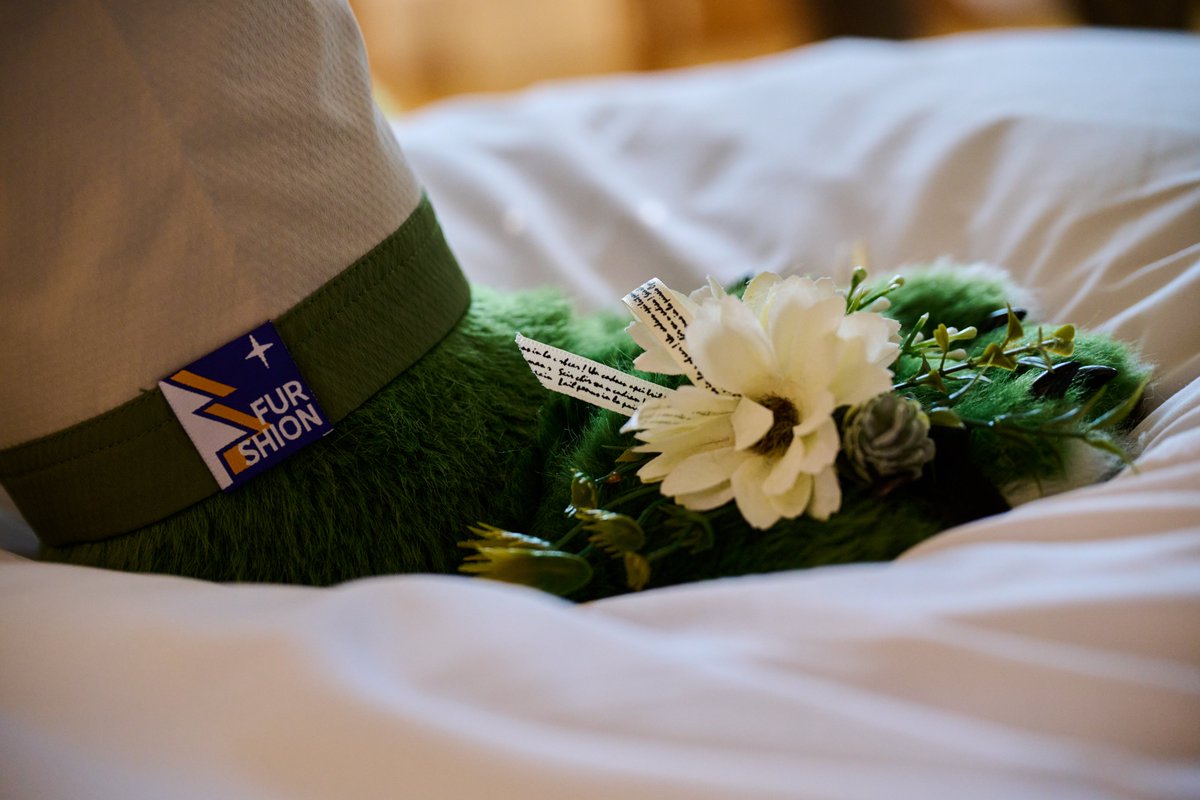 暮 / クレ tweet media