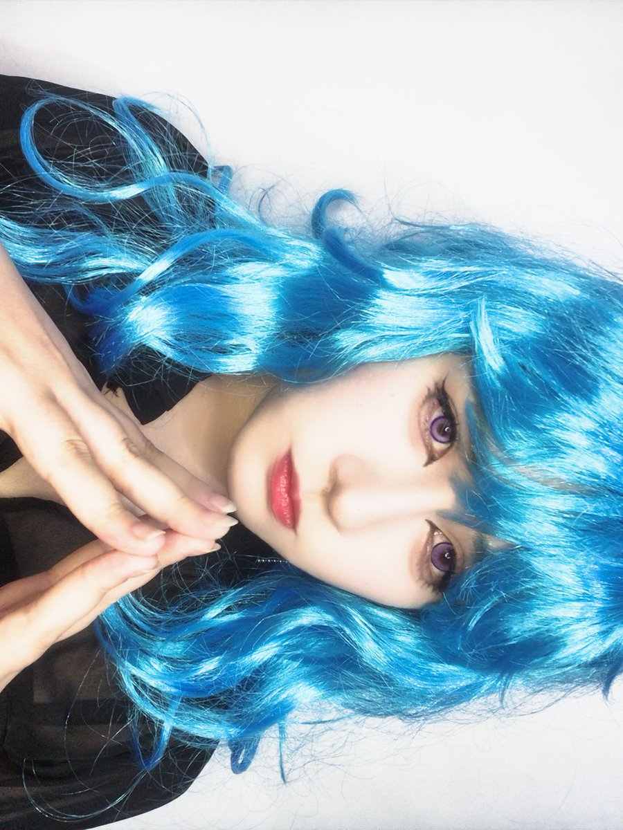 millis_cos's tweet photo. “I really love Cinah, that’s why I decided to cosplay her. It didn’t turn out that well, so please don’t judge too harshly. Thank you, @CinaH__, for giving us your music. #CINAH #시나 #씨나 #cinah https://t.co/GYqQe84loW