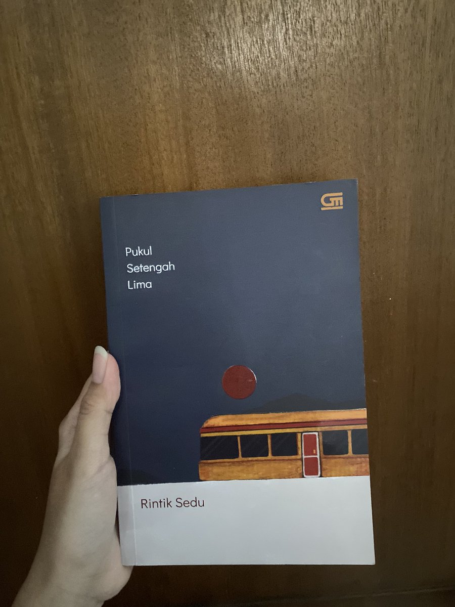 azvoire's tweet photo. wts novel pukul setengah lima by ntsana 40k https://t.co/8SZ7urdTcM