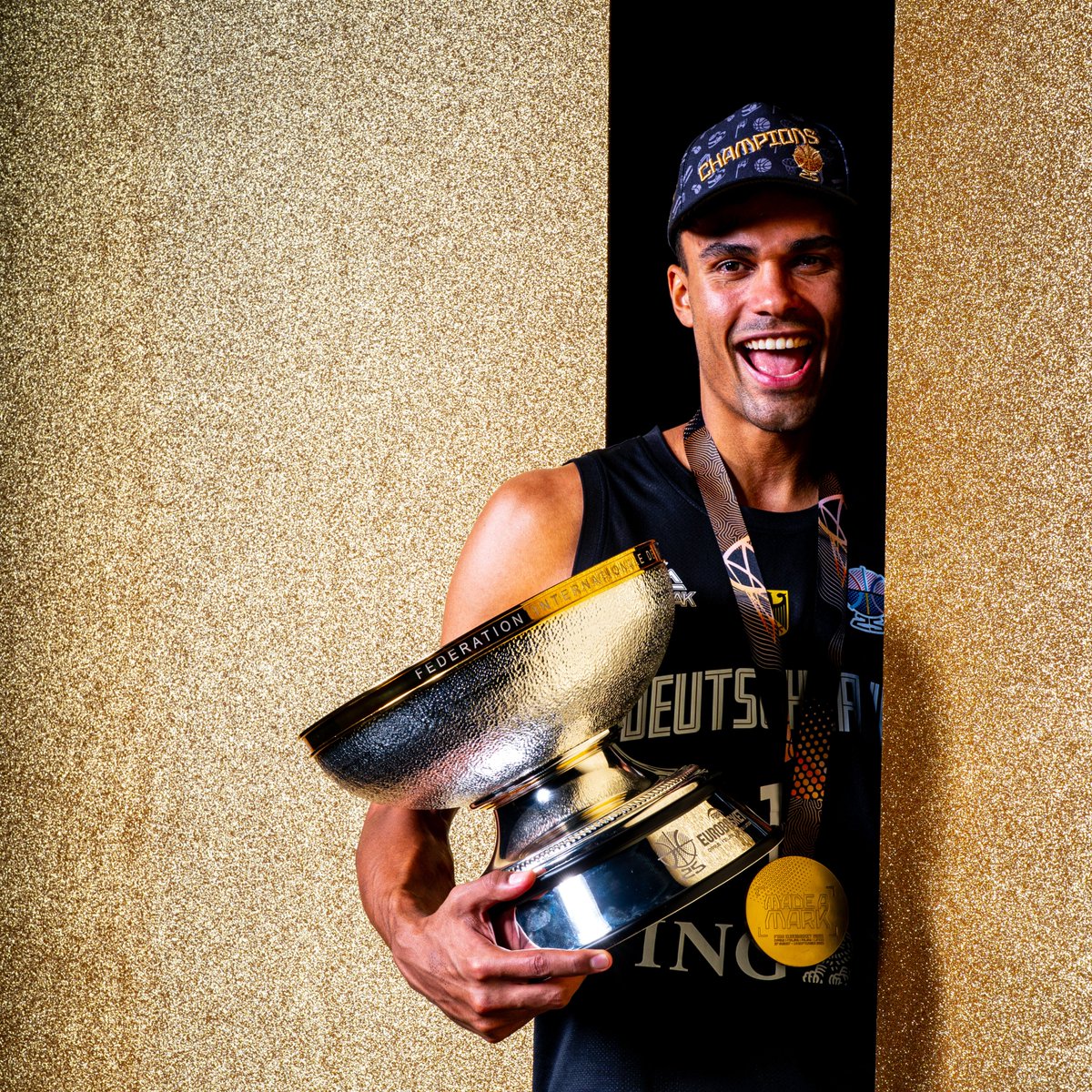 1st ever #EuroBasket 🥇

More to follow 👀 #1 Oscar Da Silva ☝️