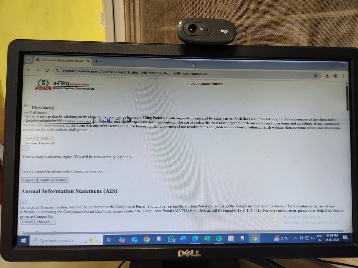 myauditors's tweet image. Dear #IncomTaxIndia a lazy client  who is also a pensioner, a dignified man, and importantly a #FirstClient of my profession for d past 23 years, is sitting before me.

I  am explaining him how BADLY you are maintaining d portal.

He simply said: #YathaRaaja_ThathaPraja
🤗😂👊