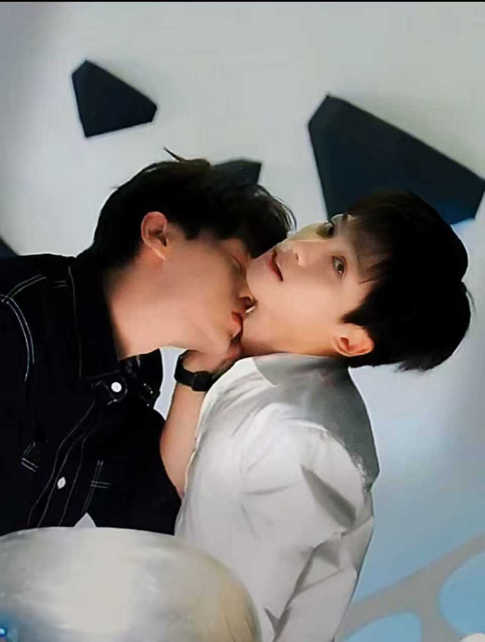 LOVER KISS  ラヴアールキス mika 🐰 on X: 