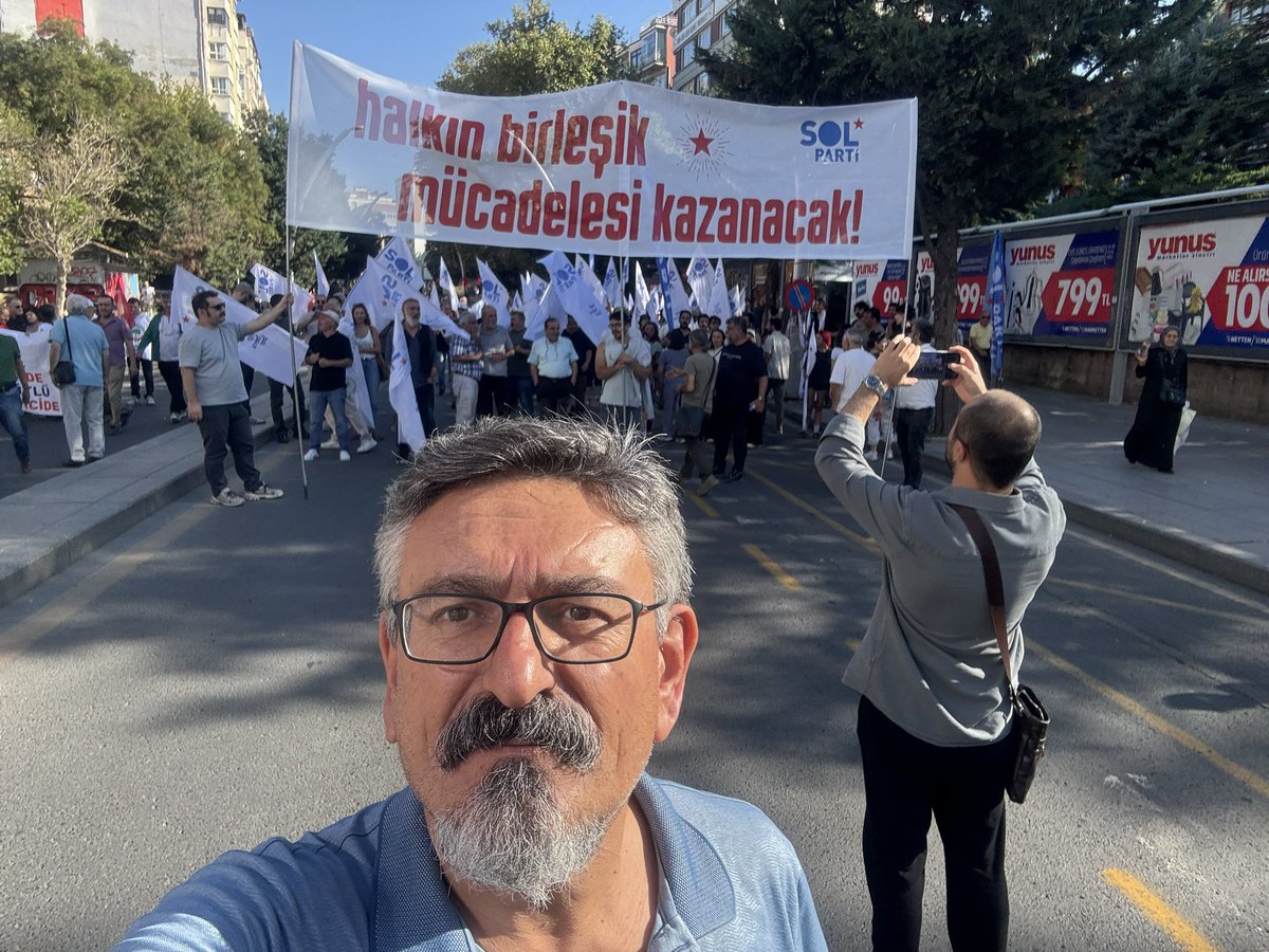 Sarayın planını halk sokakta bozdu…