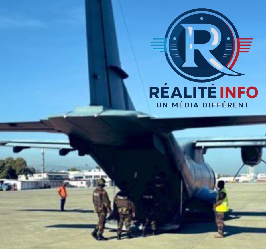 REALITEINFO1's tweet image. 25 soldats haïtiens ont quitté Port-au-Prince dimanche pour une formation de deux semaines en Martinique.
L’ambassadeur de France, @AntoineMichon1, réaffirme le soutien de Paris à la montée en puissance des #FADH, essentielles pr la sécurité d’#Haïti.
➡️wp.me/pe2yMQ-4yL