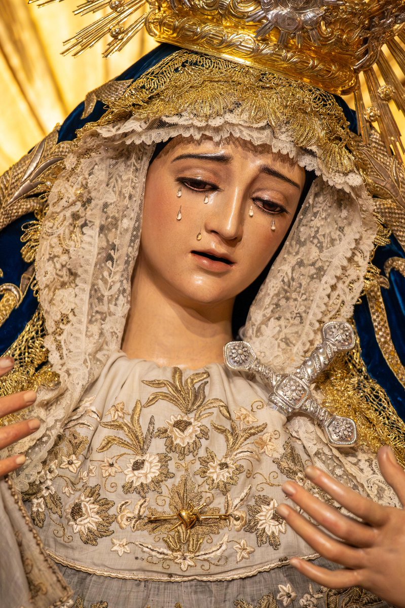 En la festividad de los Dolores Gloriosos de la Santísima Virgen, a partir de las 20.30h., Santa Misa Solemne en honor de María Santísima del Mayor Dolor y Traspaso.

Sigue en directo el culto a través de nuestro canal de YouTube: youtube.com/c/GranpoderEsp…

#MayorDoloryTraspaso