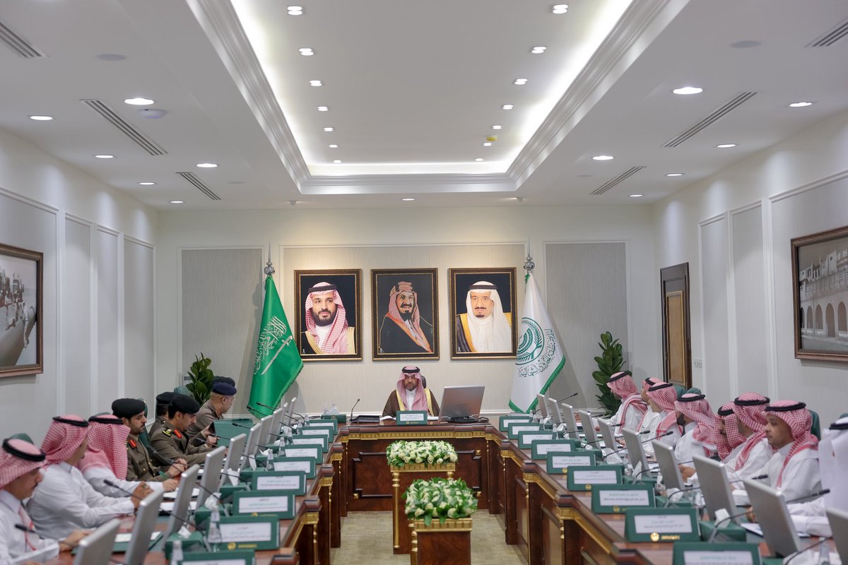 NorthborderSA's tweet image. سمو #أمير_الحدود_الشمالية يرأس اجتماع الاستعدادات للاحتفال باليوم الوطني الـ95 . 

spa.gov.sa/N2397574