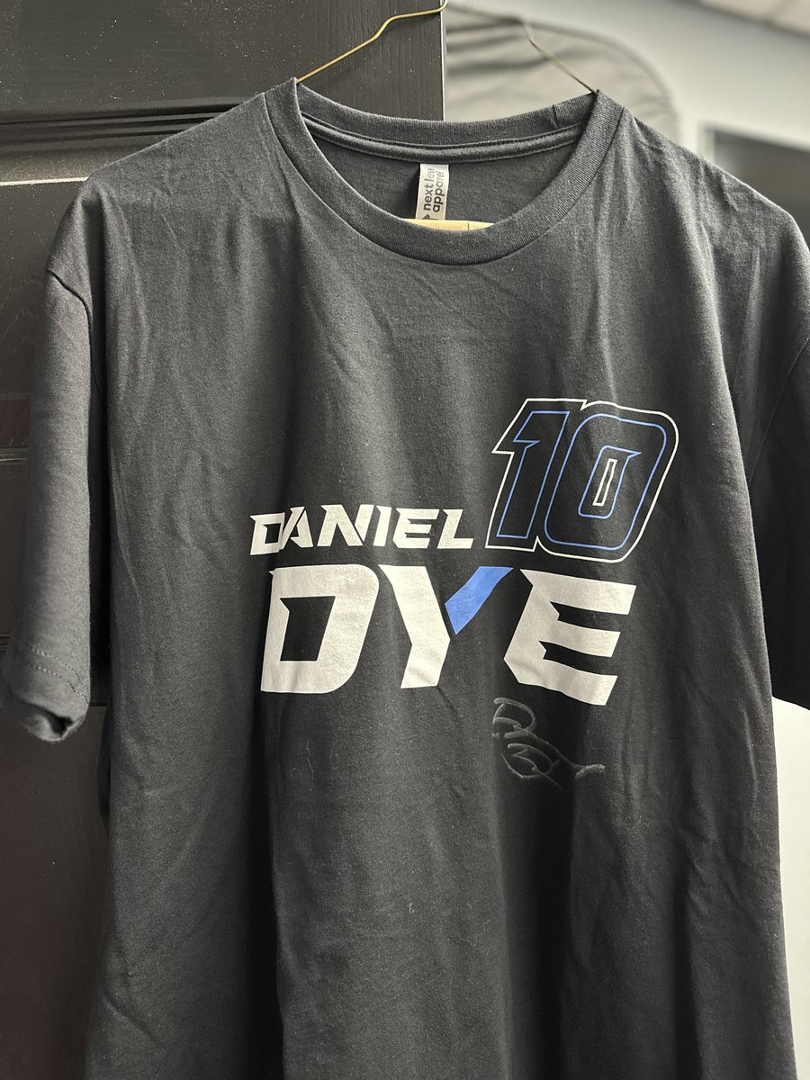 🚨 SIGNED <a href="/danieldye43/">Daniel Dye</a> SHIRT GIVEAWAY 🚨

To enter: 
- FOLLOW @kauligracing
- LIKE AND RESHARE this post
- COMMENT your favorite Daniel paint scheme