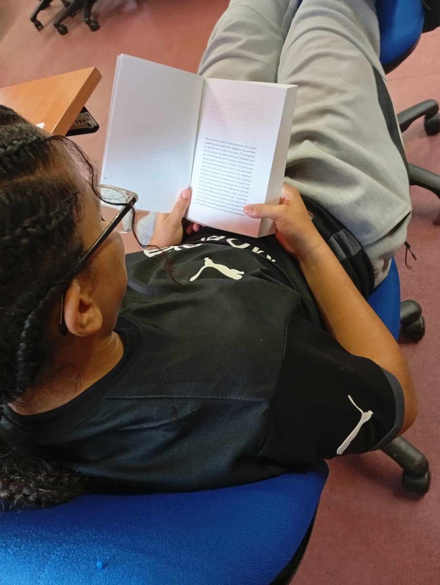 Lancement du Prix Goncourt des lycéens auquel la classe de première AGORA du #LPRolandGarros est fière de participer.📚🤗 
#Goncourtdeslyceens2025 <a href="/AcadGoncourt/">Académie Goncourt</a>