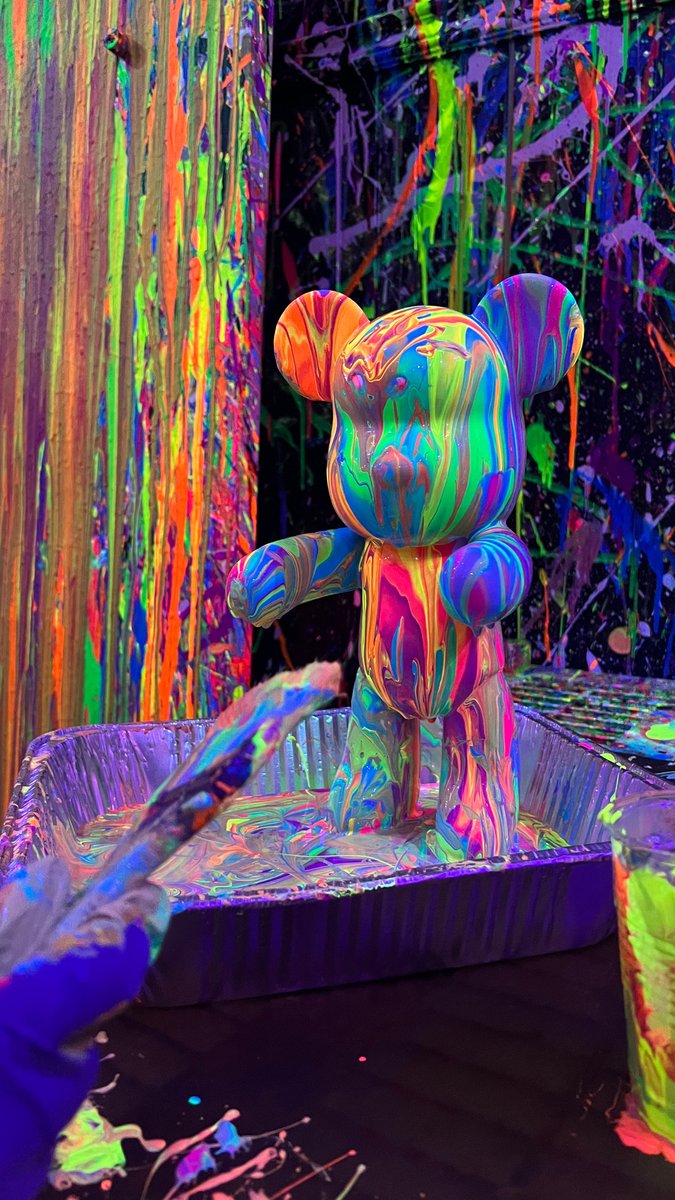 thesplatstudio's tweet image. Fall in love with creativity at Splatter Studio! 🍂 Join us for experiences that splash color into your autumn.  Let’s make memories together! Visit our site for details: wix.to/h9p4IJg #AtlantaArt #FallFun #CreativeExperience