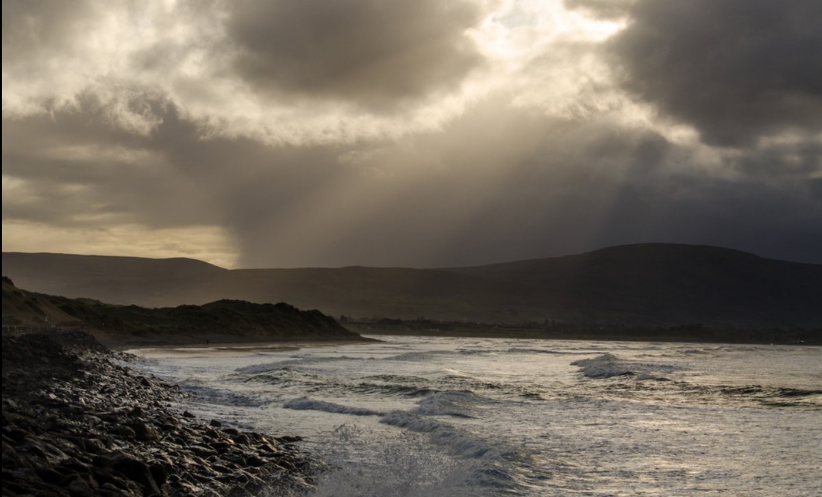 plunkettdave1's tweet photo. #strandhill https://t.co/o1Xm7v5JDO