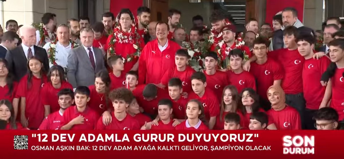 Üzülme artık Ergin hocam her türlü seninle ve Milli Takımımızla gurur duyuyoruz sizleri çok seviyoruz 🏀🇹🇷❤️🏀
#EuroBasket2025 #millitakım #ErginAtaman #BasketbolMilliTakımı