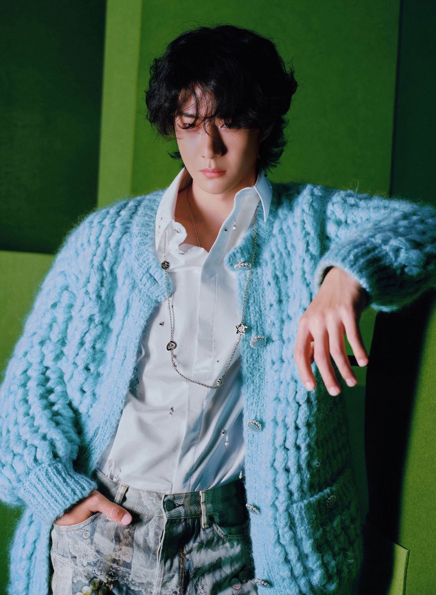 King finally decided to do a photoshoot for his 11th debut anniversary when I'm busy as h3ll this week love him for this tho 😭
#WangYibo11thAnniversary #WangYibo