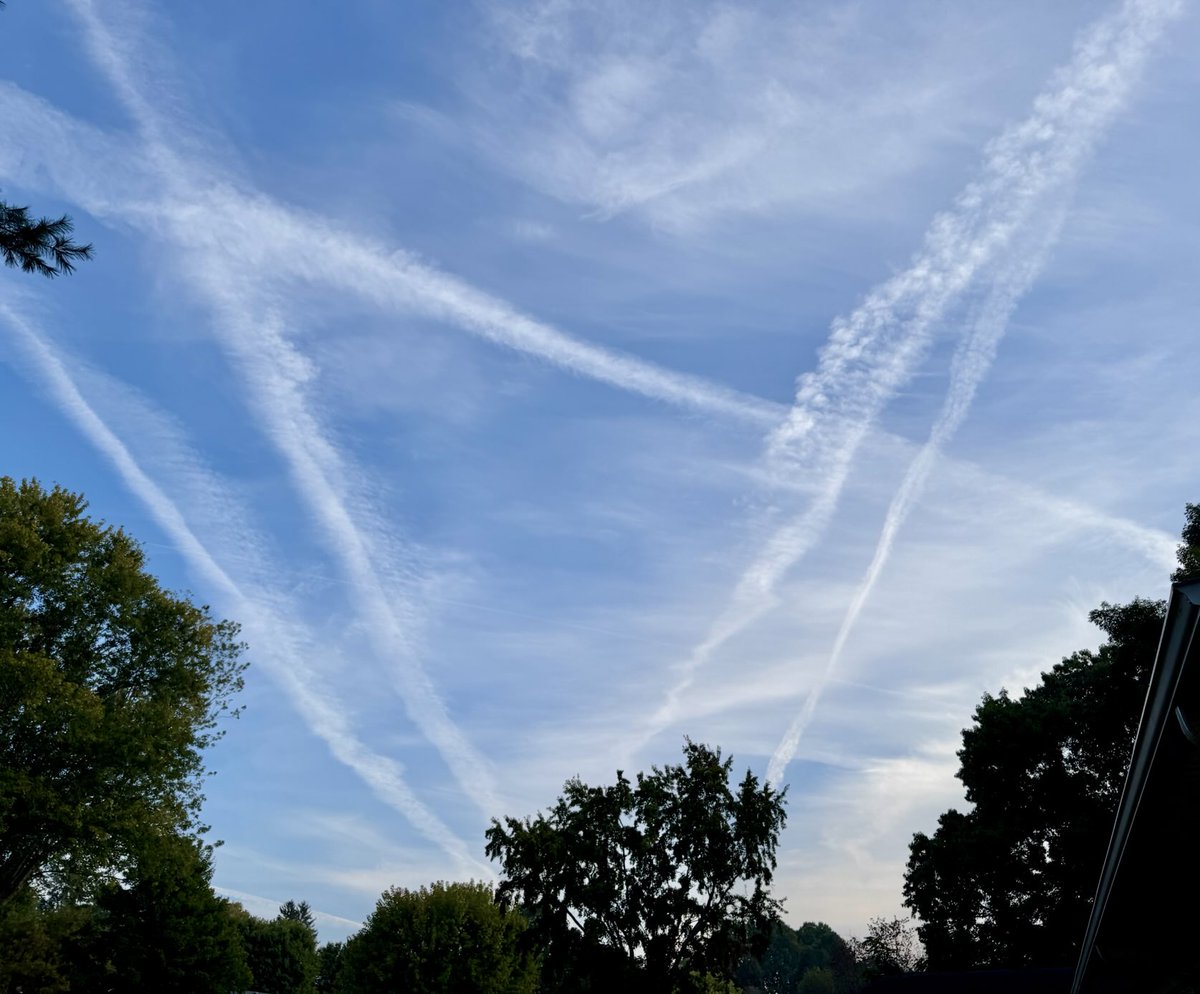 1974_Pegasus's tweet photo. ⁦@MarshaBlackburn⁩ Thought chemtrails were illegal in TN. Disappeared briefly... https://t.co/KWYVarvtXA