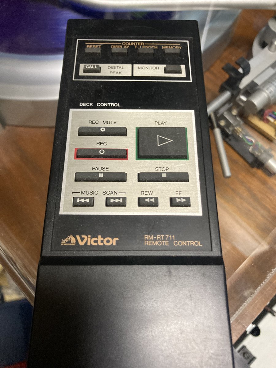 昔買ったリモコンがたまたまTD-V711の純正でした😁