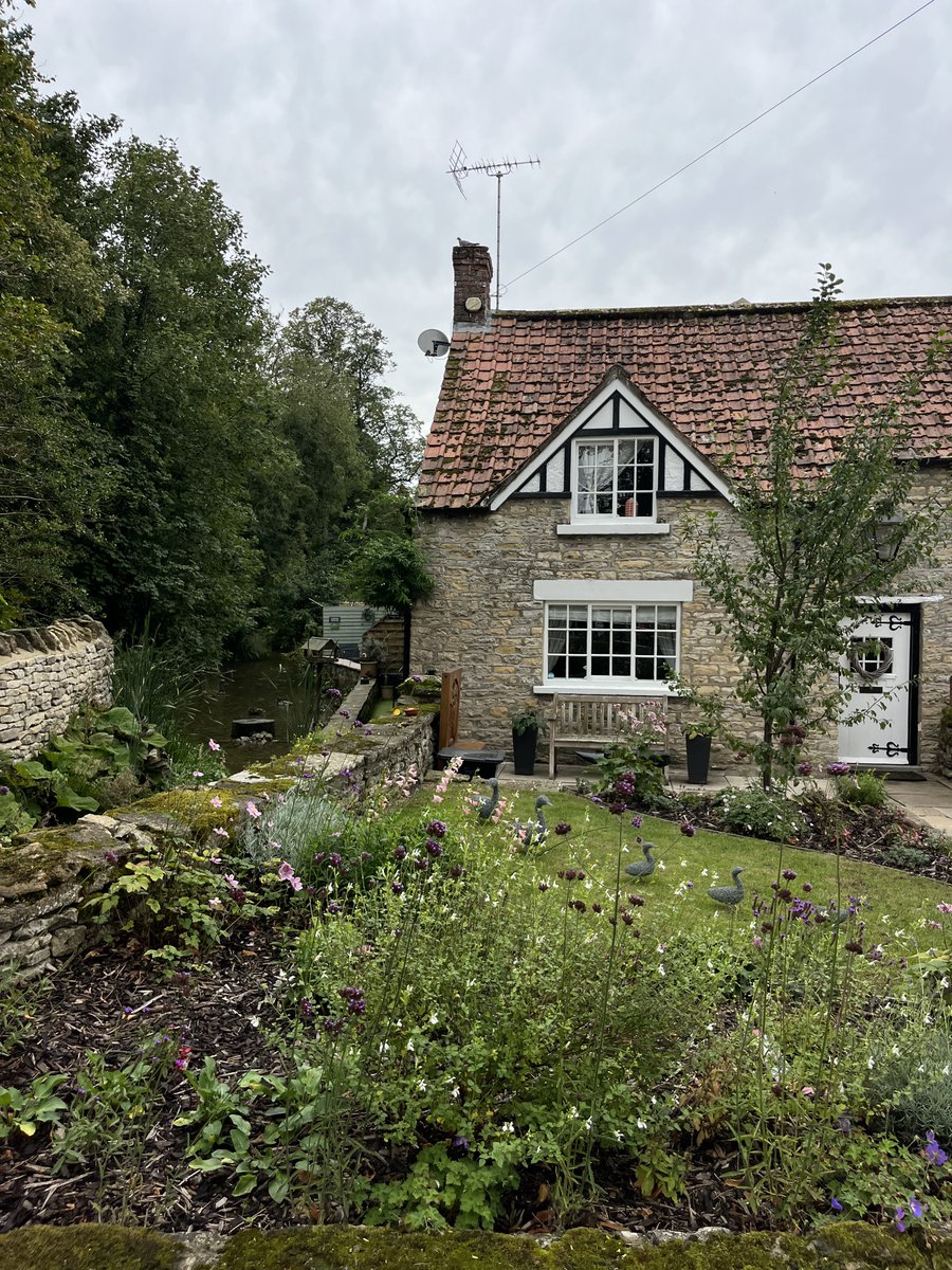 autumn is just around the corner 🏴󠁧󠁢󠁥󠁮󠁧󠁿