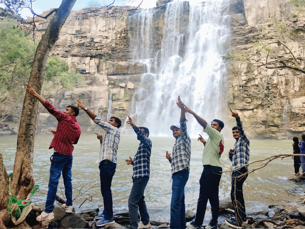 यार बिना चैन कहां रे......!! 🤩🤩 
#GoodEvening