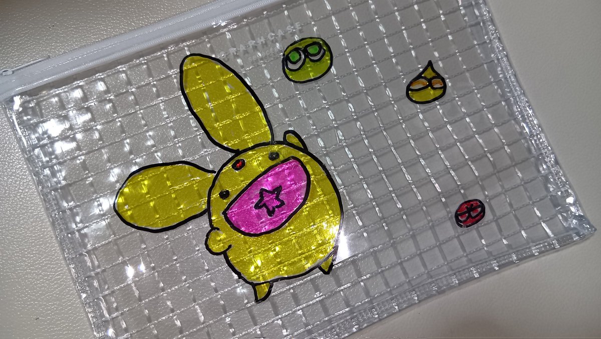 カーくんのケース作った✌️
赤ぷよ小さすぎた