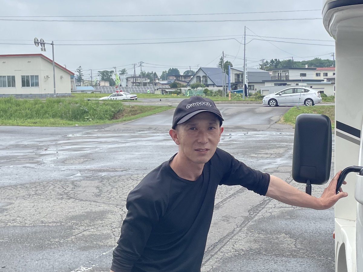 今知ったわ
国道38号にあるセコマの前のパトカー 
AE101レビンだってことに…
次また釧路とか行くとき記念撮影してこよー
#AE101 #レビン