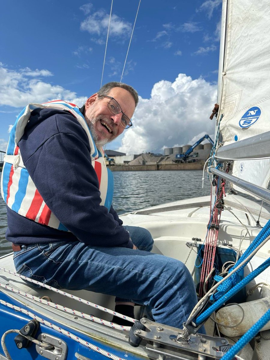 Sailing, sailing on the River...
<a href="/Stadt_FFM/">Frankfurt am Main</a> Thank you <a href="/ThomasLapp/">Dr. Thomas Lapp</a>