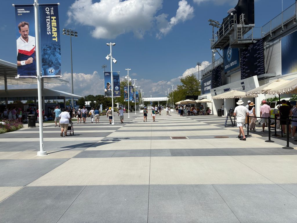 prusconstruct's tweet image. The Lindner Family Tennis Center shines thanks to the work of our incredible crews. We’re proud of what you’ve built.
#ThanksForBuilding #ConstructionAppreciationWeek #PrusProud