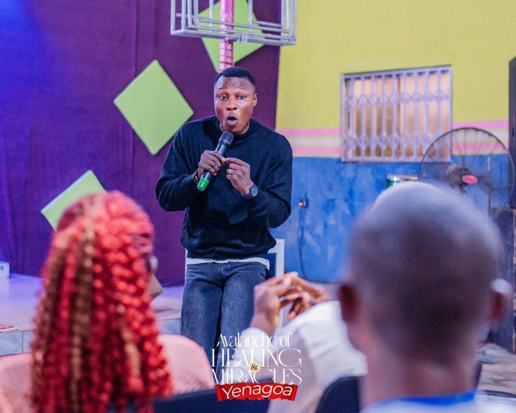 Yenagoa meeting was full of Power and Glory.
We witness the full move of the Holy Ghost.

What a meeting.
What an experience 
Avalanche of Healing and Miracle is a movement.
I am the sent man
I carry something for my Generation.
#revivalfire