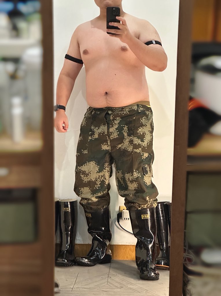 爆辣摩尔质量数 tweet media