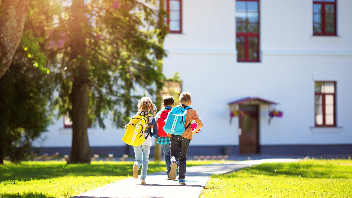 mabuyeragents's tweet photo. Massachusetts home to the best school systems in America #MABA #MassachusettsRealEstate #FirstTimeHomeBuyers #MaBuyersAgent https://t.co/HQEwKRDlbe #Family #FirstTimeHomeBuyer #FirstTimeHomeBuyersAdvice https://t.co/irhYu2iBZX