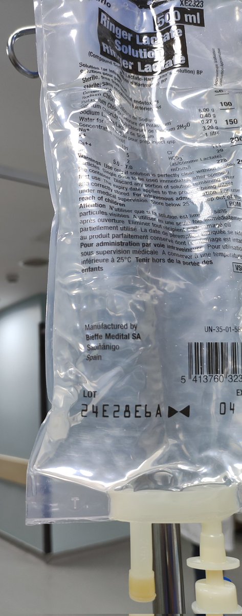 UMU_VVV's tweet image. الليلة اموت .. الليلة .. اخر ليلة ...
الغيم مد يده اعله راسي
والمطر شد حيله
الليلة كَطرات العمر ناكَوط حب سهران 
يمه !! دخيلج !!! اترجاج !!
ضميني بسواد الشيله 
الليلة ليله !!!
هد عليه الليل بخيول الظلام
منين اجيب الحيل ويرد خيله ...
( الحمد لله  ) 
#انكسار
#كاظم_اسماعيل_الكاطع