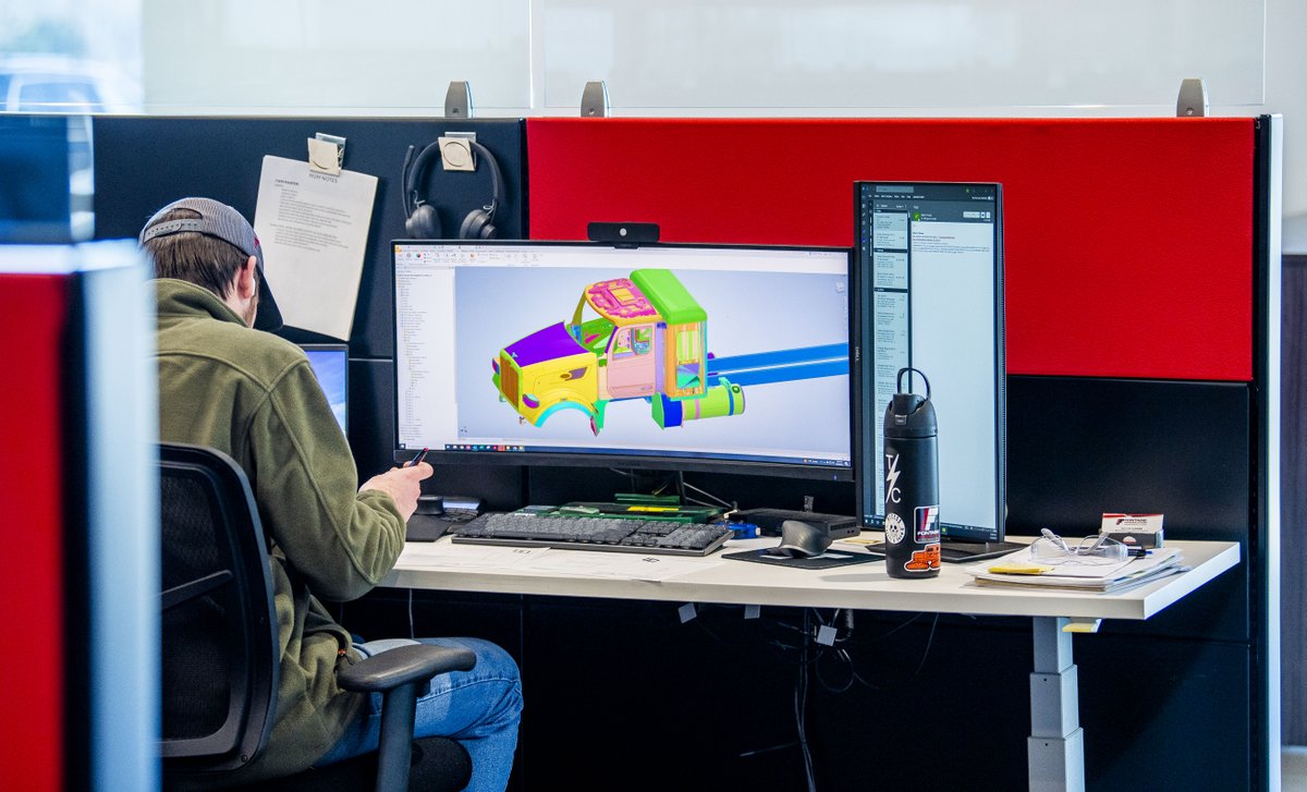 FontaineMod's tweet image. Today is #WorldEngineersDay. At Fontaine, our engineers do more than solve problems. They design smarter systems, push performance boundaries, and transform complex challenges into real-world solutions for the trucking industry.