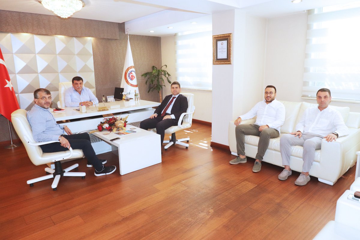 Rize Baro Başkanı Ümit Peçe'den Odamıza Ziyaret
Detaylar 🔗 rizetso.org.tr/H=3752
#rize #RizeTSO #TOBB