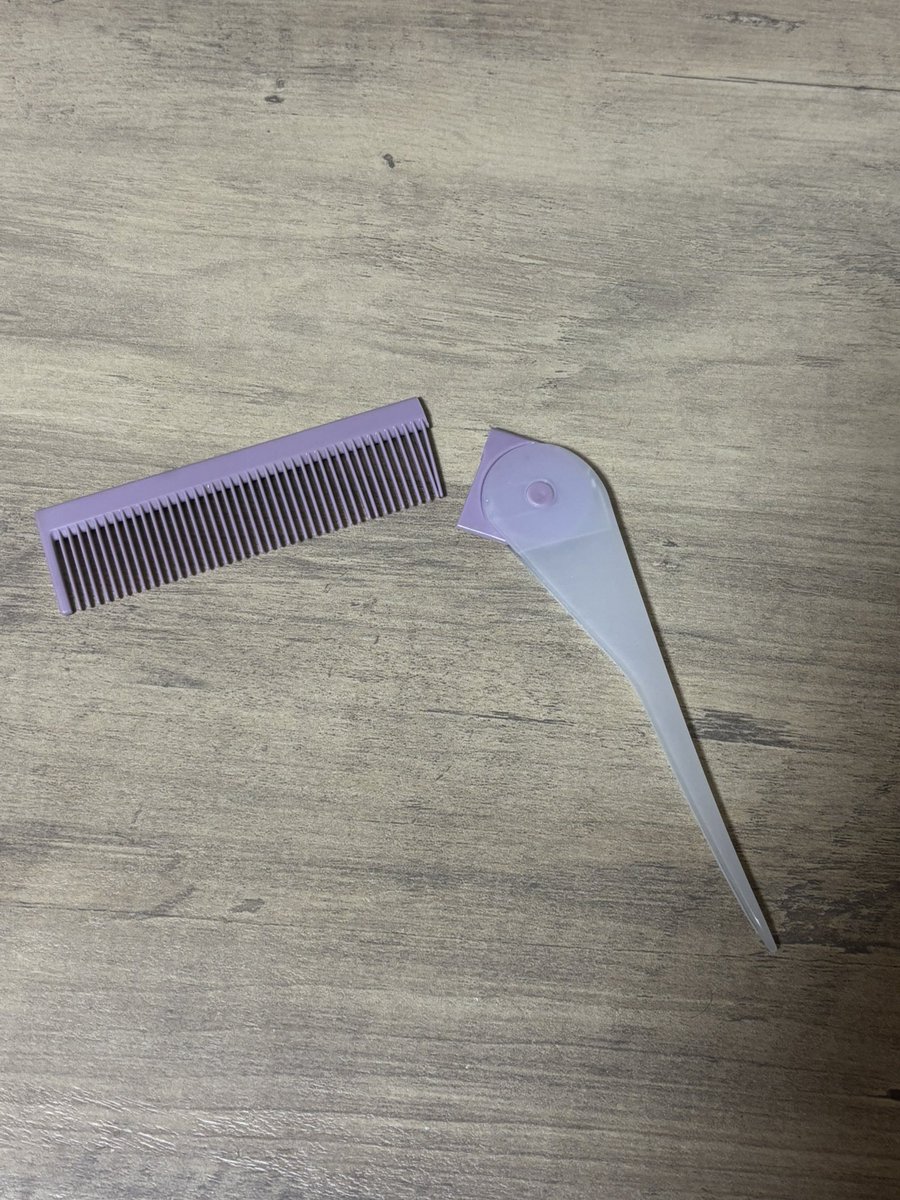 意味わからんところでくし折れた😇