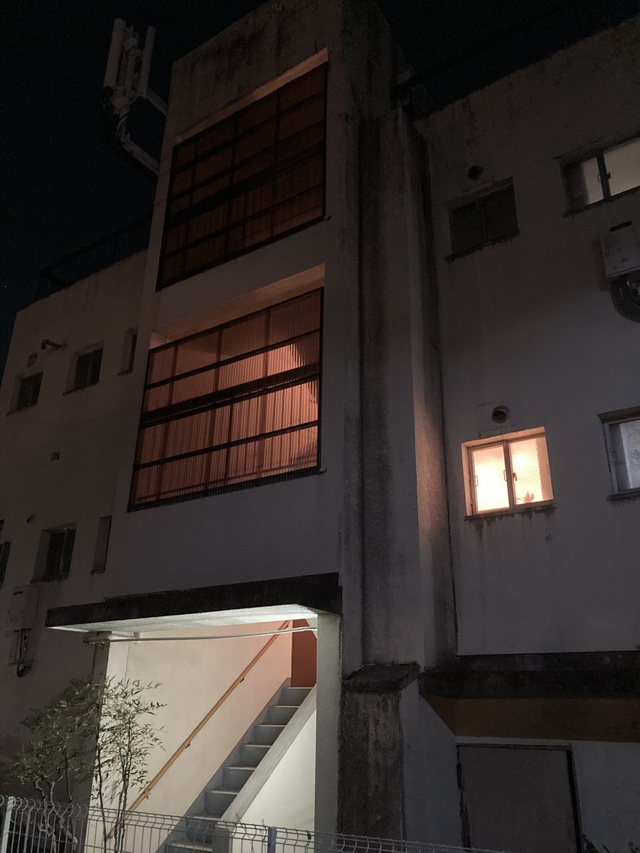 Ggrty17's tweet photo. 人の暮らしがある。
それだけでいいなって思います。 https://t.co/kdeMUksykT