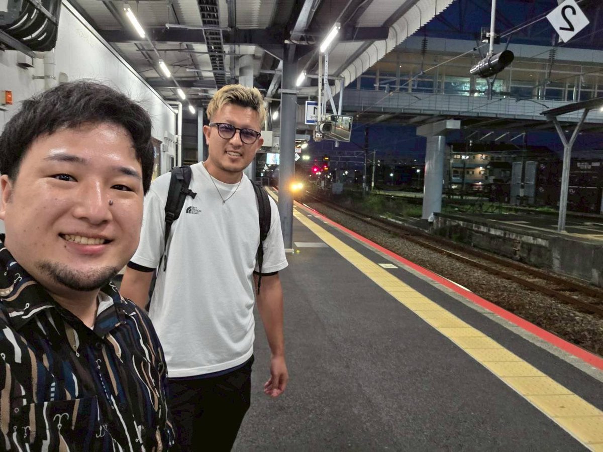 ws_0619's tweet photo. 週末はご実家にお邪魔させて頂きご家族と楽しいひとときを過ごさせて頂きました🙇‍♂️
(今日呼び出し出勤だったけど) https://t.co/1j2J2l2XLj